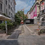 Xenia Apartments - Attic Studio Apartment In Chinatown